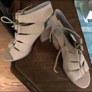 Hinge Nude Leather Lace Up Peep Toe